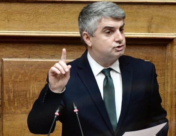 ΠΑΣΟΚ: Σήμερα ο Οδυσσέας Κωνσταντινόπουλος μιλά στην Ολομέλεια και παραδίδει την έδρα του