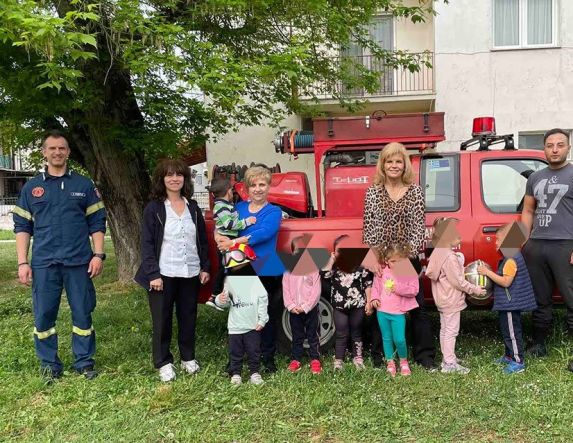 Κλιμάκιο της Πυροσβεστικής Υπηρεσίας Νάουσας στον Παιδικό Σταθμό Άνω Ζερβοχωρίου