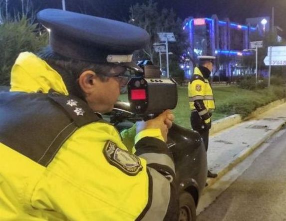 1.050 παραβάσεις σε 1.978 ελέγχους της Τροχαίας στην Κ. Μακεδονία - Προσοχή στην έξοδο του Πάσχα