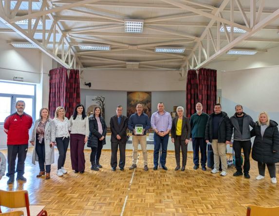 Δωρεά απινιδωτή στα Ριζώματα