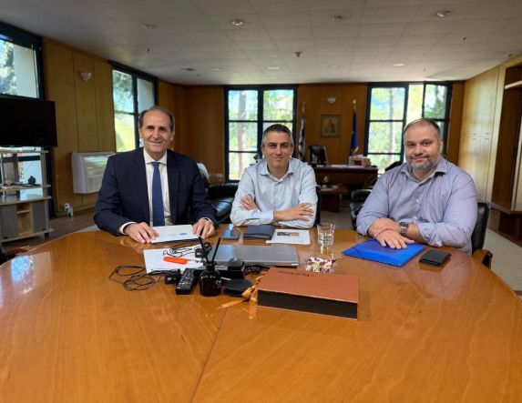 ΑΠ. ΒΕΣΥΡΟΠΟΥΛΟΣ: «Δρομολογούνται δύο ακόμη σημαντικά έργα υποδομών για τη Νάουσα: η σύνδεση με την Εγνατία και η κατασκευή της γέφυρας στην περιοχή του Νοσοκομείου»