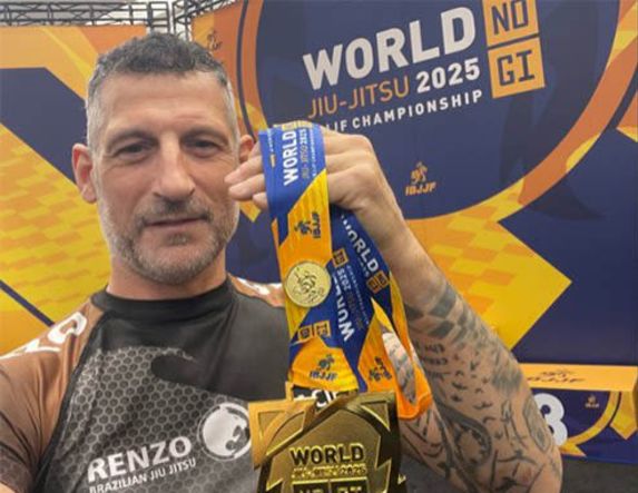 Παγκόσμιος πρωταθλητής ο Στέργιος Παπαγιάννης στο WORLD NOGI CHAMPIONSHIP της Παγκόσμιας Ομοσπονδίας JIU JITSU  IBJJF που διεξήχθη στις ΗΠΑ στο Λας Βεγκας