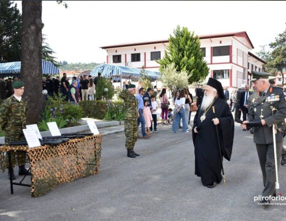 Τον προστάτη της Άγιο Γεώργιο τίμησε χθες η 1η Μεραρχία Πεζικού στη Βέροια