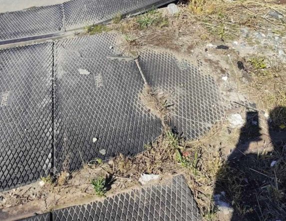 Άμεση τεχνική παρέμβαση στην διάβαση της σιδηροδρομικής γραμμής του δρόμου προς Μακροχώρι