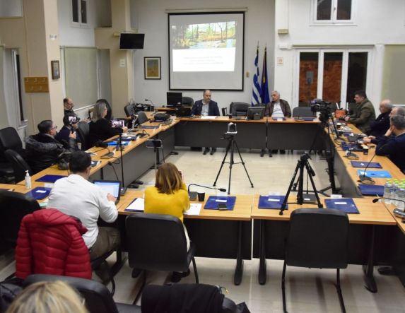 Με στόχο την εμπορική του εκμετάλλευση, προς όφελος της περιοχής… Διεθνή Διαγωνισμό για ανακαίνιση του πρώην ξενοδοχείου «Βέρμιον» στον Άγιο Νικόλαο, προκηρύσσει ο Δήμος Νάουσας -Τα βασικά στοιχεία, τους οικονομικούς όρους και τα κριτήρια αξιολόγησης, ανέ