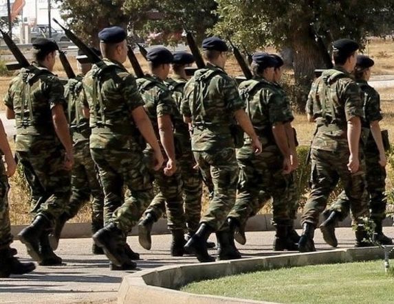 Στη Βουλή το νομοσχέδιο για τις Ένοπλες Δυνάμεις:  Αλλαγές σε εκπαίδευση και θητεία – Μισθολογικές  ρυθμίσεις για το στρατιωτικό προσωπικό 