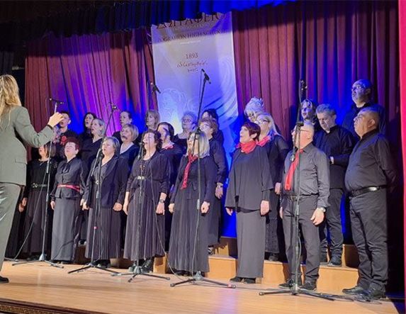 Εκδήλωση πολιτισμού και εθνικού χρέους,  το 13ο Φεστιβάλ Χορωδιών και Χορευτικών Συγκροτημάτων, στο ιστορικό «Ζωγράφειο» της Πόλης -ΣΥΜΜΕΤΕΙΧΑΝ ΑΠΟ ΗΜΑΘΙΑ: ΜΟΝΟΓΡΑΜΜΑ, ΑΙΓΕΣ ΚΑΙ ΚΥΨΕΛΗ