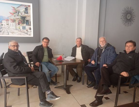 Συνάντηση της Ομάδας Δράσεων Ενεργών Πολιτών Δήμου Αλεξάνδρειας με τον Περιφερειακό Σύμβουλο Πέλλας Φώτη Χατζόγλου για τον Προαστιακό 