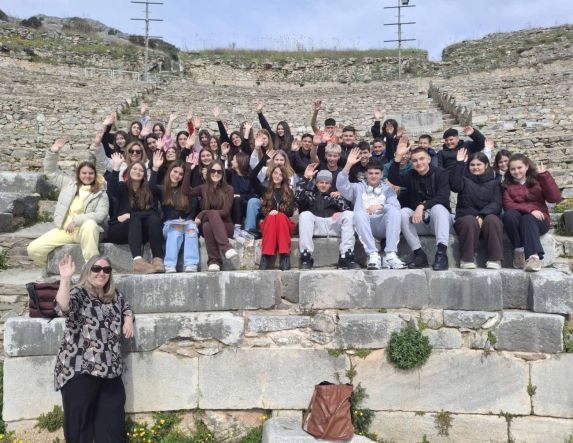 6ο ΓΥΜΝΑΣΙΟ ΒΕΡΟΙΑΣ  Διήμερη εκπαιδευτική επίσκεψη σε Καβάλα και Δράμα, σε αποστολή γνώσης και Τέχνης 