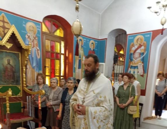 Αγαθοεργός Αδελφότητα  Κυριών Νάουσας: Θεία Λειτουργία της Αγίας Κυριακής