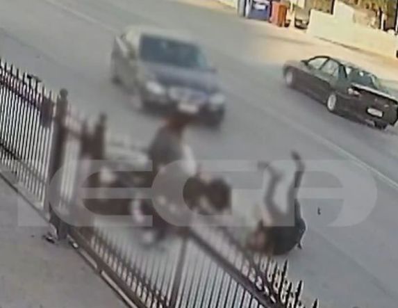 Ημαθία: Παράσυρση πεζής  μετά από σύγκρουση αυτοκινήτου με μηχανή