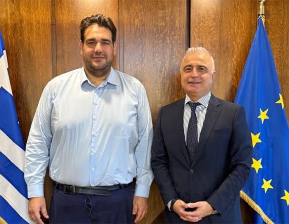 Λάζαρος Τσαβδαρίδης: Χρηματοδοτείται από το Υπουργείο Εσωτερικών η κατασκευή Κλειστού Γυμναστηρίου και η Ανάπλαση στην είσοδο της Βέροιας με το ποσό των 13.575.209,26 ευρώ