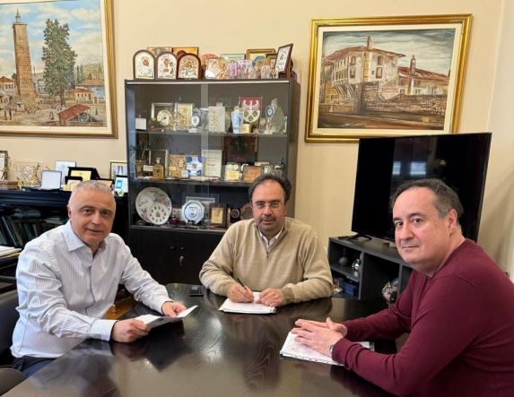 Λάζαρος Τσαβδαρίδης: Εξασφαλίσαμε την ιατρική κάλυψη στη Δημοτική Κοινότητα Κάτω Βερμίου για τη θερινή περίοδο