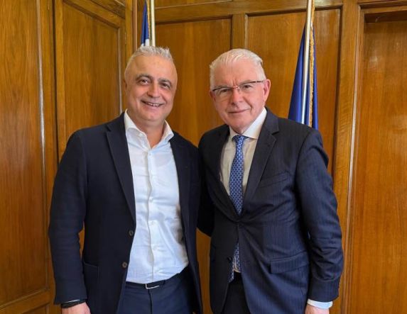 Αποζημιώσεις για παγετό και Χαλαζική Προστασία στο μενού της συζήτησης του Λάζαρου Τσαβδαρίδη με τον Πρόεδρο του ΕΛΓΑ