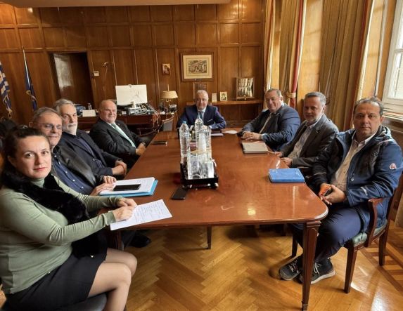 Συνάντηση του Υφυπουργού Ανάπτυξης Λάζαρου Τσαβδαρίδη με την Ομοσπονδία Ψυκτικών Ελλάδος και τη ΓΣΕΒΕΕ