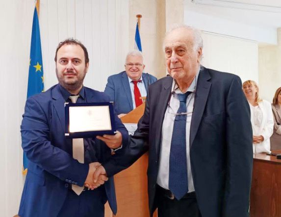 «Αποστρατεύθηκε» ο Δήμος Δαβόρας,  μετά από μισό αιώνα δικηγορίας!