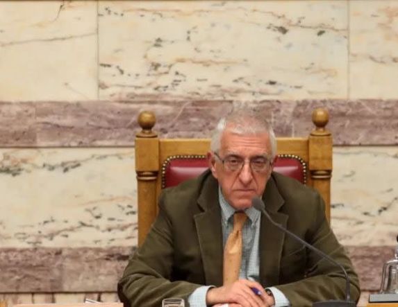 Με «χρονοκόφτη» πλέον οι ομιλίες στη Βουλή