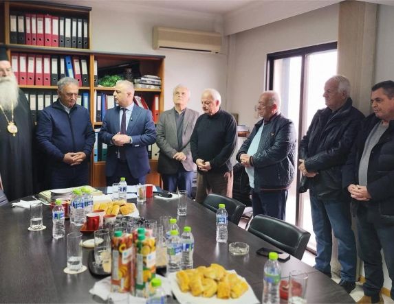 Και οι πρώην πρόεδροι στην βασιλόπιτα της ΑΝΗΜΑ!