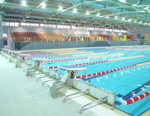 Ενεργειακή αναβάθμιση του δημοτικού κολυμβητηρίου Νάουσας με τοποθέτηση φωτιστικών νέας τεχνολογίας LED και ηλιακών πάνελ