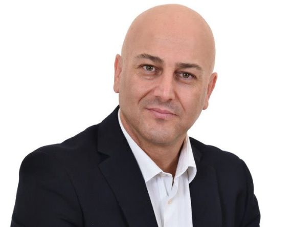 Ευχές του Βασίλη Κοτίδη για Καλά Χριστούγεννα και Ευτυχισμένο το Νέο Έτος