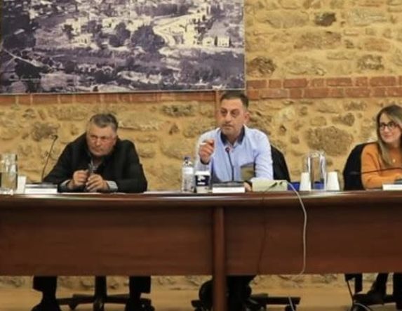 ΔΗΜΟΤΙΚΟ ΣΥΜΒΟΥΛΙΟ ΒΕΡΟΙΑΣ Με εντάσεις, τοπικά ζητήματα, έργα και καθημερινότητα, τα θέματα προ ημερήσιας διάταξης