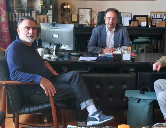 Δήμος Βέροιας:  Υπογραφές συμβάσεων για την μελέτη αποκατάστασης  του «Αρχοντικού  Καραναστάση» 