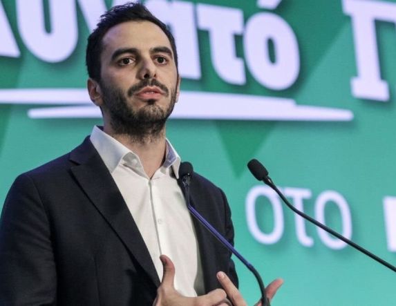 Μυρίζει, ή μάλλον ζητάει εκλογές το ΠΑΣΟΚ, αλλά μετά την Προανακριτική!
