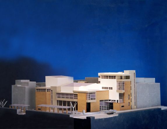 Ο Χώρος Τεχνών και γενικά περί πολιτιστικών, αυτή  τη φορά πίσω από τις κουρτίνες και τα ταρατατζούμ …