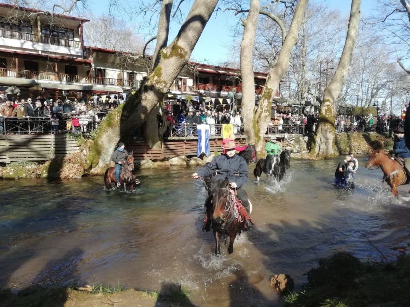 Νάουσα: Με λαμπρότητα ο εορτασμός των Θεοφανείων