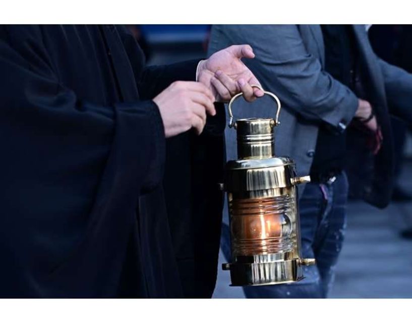 Στις 9.00 το βράδυ του Μ. Σαββάτου το Άγιο Φως στο αεροδρόμιο Μακεδονία