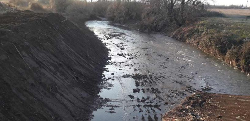 Ξεκίνησαν τα έργα καθαρισμού ποταμών και ρεμάτων στην Ημαθία - Σε ποιες περιοχές θα γίνουν επεμβάσεις