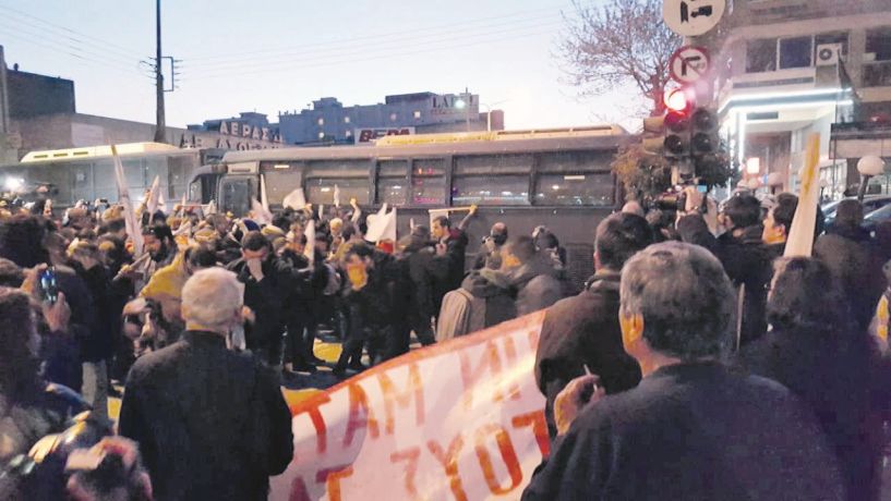 Επεισοδιακή η συγκέντρωση των αγροτών στη Θεσσαλονίκη…Δεν τους δέχθηκε ο Τσίπρας