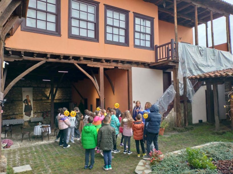 Το Αρχοντικό Σαράφογλου επισκέφθηκε η Γ’ τάξη του 7ου Δημοτικού σχολείου Βέροιας 