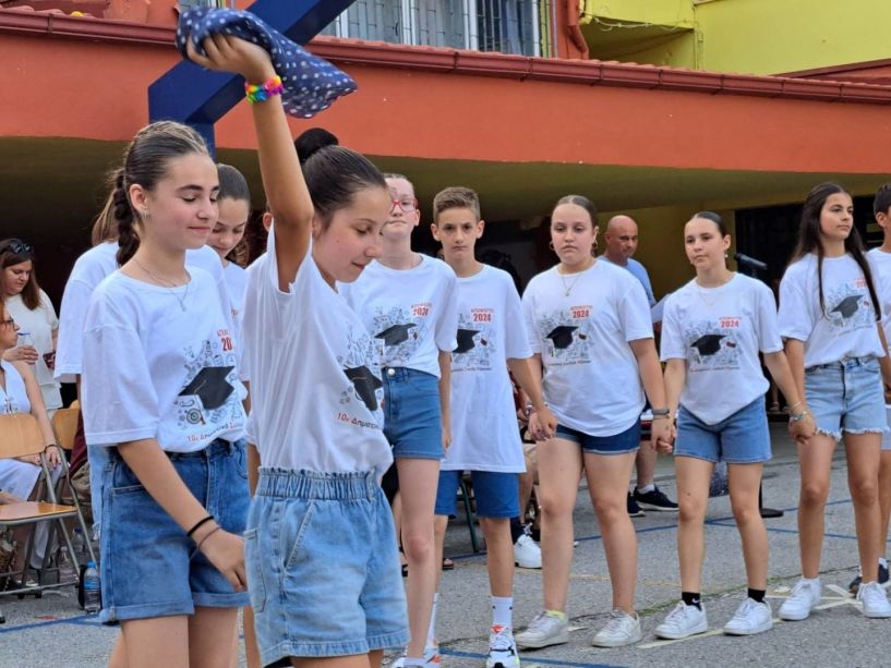 2ο Φεστιβάλ Παραδοσιακών Χορών από το 10ο ΔΣ Βέροιας