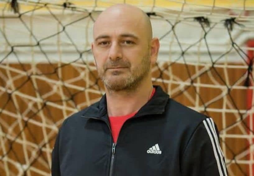 Ο Κώστας  Χαραλαμπίδης προπονητής της γυναικείας ομάδας του ΦΙΛΙΠΠΟΥ