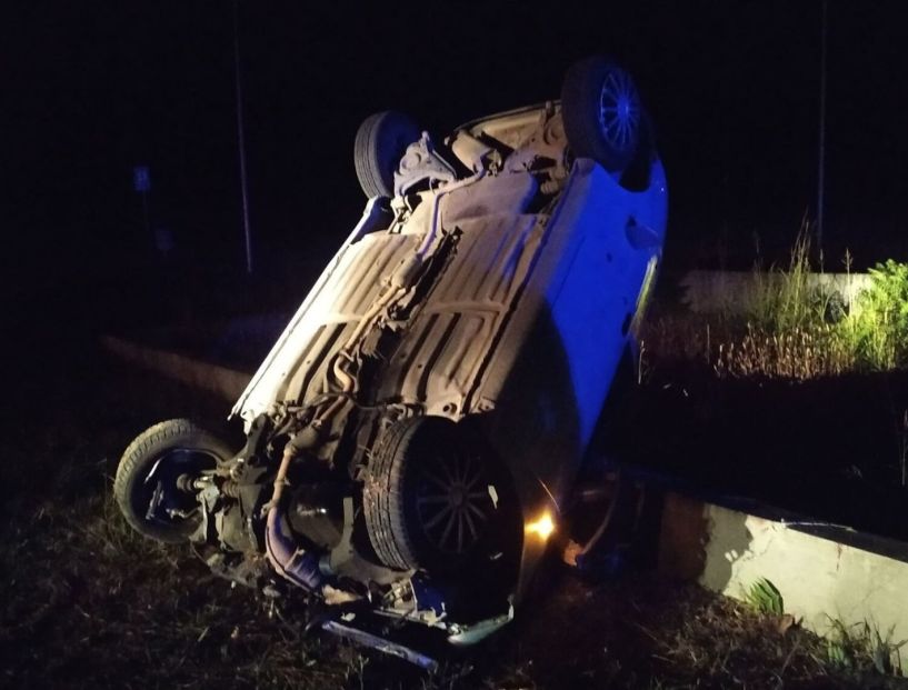 Νάουσα: Τροχαίο ατύχημα στη Σχολή Αριστοτέλους - Με ελαφρά τραύματα η οδηγός