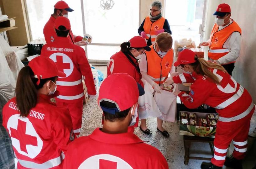 Ο Ελληνικός Ερυθρός Σταυρός του Τμήματος Νάουσας συνέλεξε προϊόντα για οικογένειες που τα έχουν ανάγκη