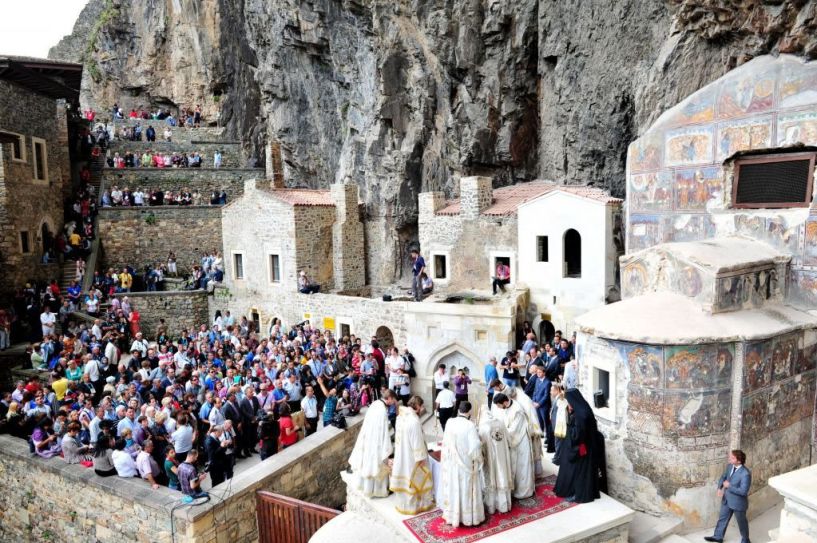 Ανοίγει ξανά για τους επισκέπτες μετά από πέντε χρόνια εργασιών η Παναγία Σουμελά στην Τραπεζούντα