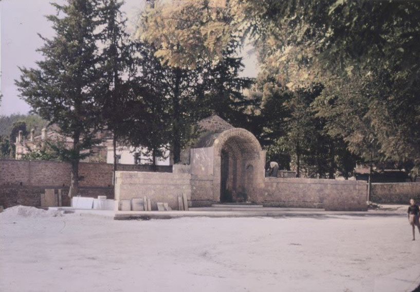 ΜεΜιαΜατια Το «Βήμα» του Αποστόλου Παύλου σε φωτογραφία του 1955