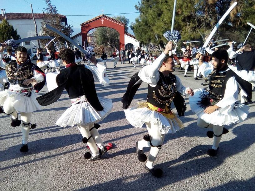 Ρουγκάτσια και γουρουνοχαρά με καλό καιρό και πολύ κόσμο στο Μακροχώρι!