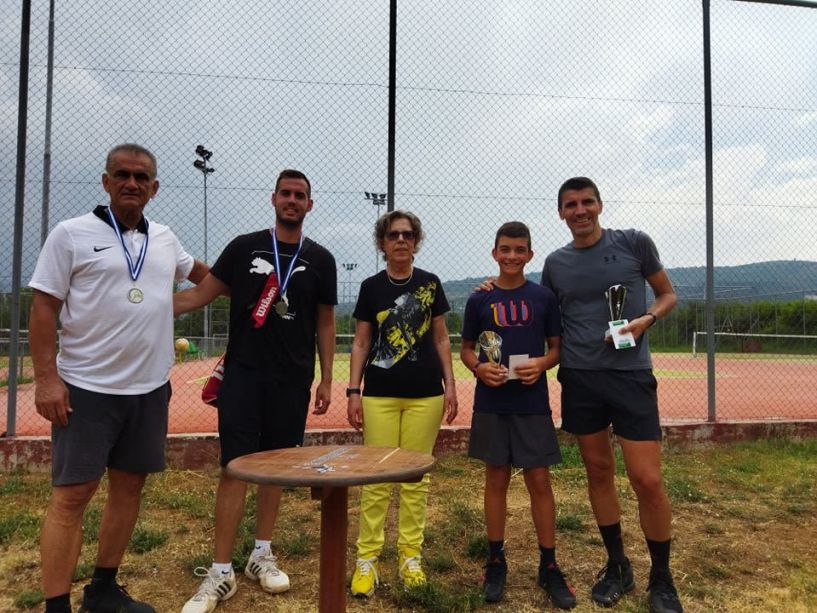 ΓΙΟΡΤΗ ΤΟΥ ΤΕΝΙΣ ΣΤΟ SARANTOVRISES TENNIS CLUB