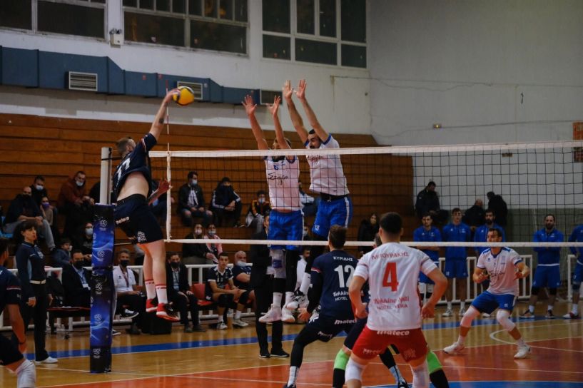 Volleyleague. Φίλιππος Βέροιας- ΑΟΠ Κηφισιάς  1-3 σετ 