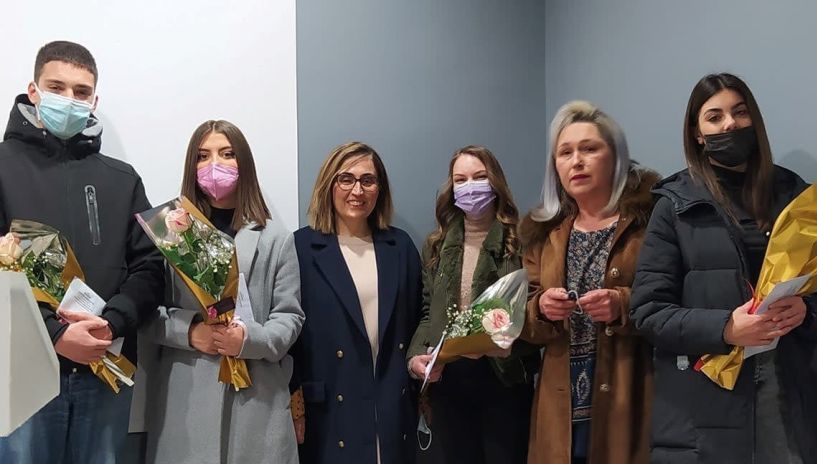 Υποτροφίες από την Αγαθοεργό  Αδελφότητα Κυριών Νάουσας