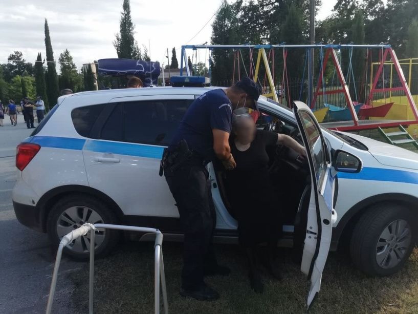 Δίπλα στους πολίτες οι Αστυνομικοί του Τμήματος Αλεξάνδρειας!