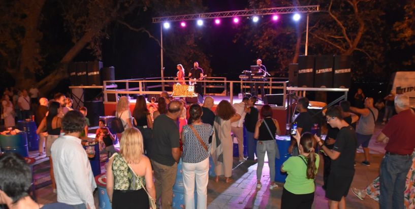 Naoussa Street Food Festival – Wine Edition 2025:Ένα ατελείωτο πάρτι «Ομαδικής Θεραπείας»