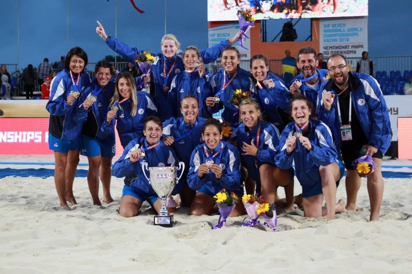 BEACH HANDBALL«Αφιερωμένο στις αδικοχαμένες ψυχές»