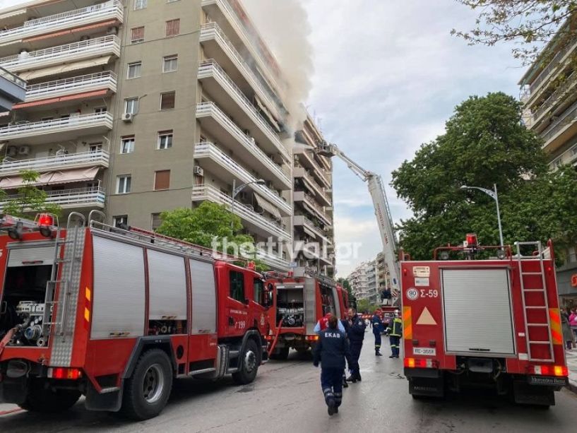 Νεκρός 86χρονος σε φωτιά διαμερίσματος στην ανατολική Θεσσαλονίκη (ΦΩΤΟ & VIDEO)