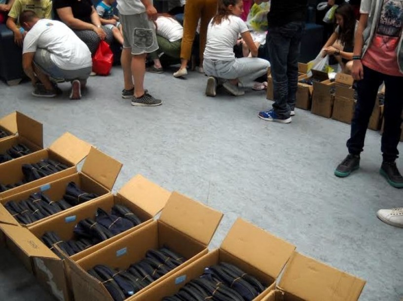 545 ζευγάρια παπούτσια σε παιδιά ευπαθών ομάδων από τον δήμο Νάουσας