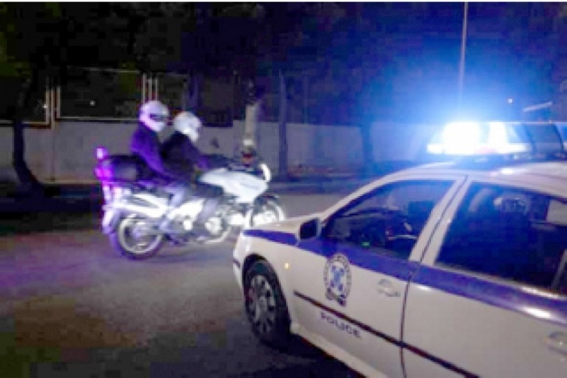 Οπλισμένοι   κουκουλοφόροι χτύπησαν   και λήστεψαν 55χρονο   επιχειρηματία στα Μονόσπιτα