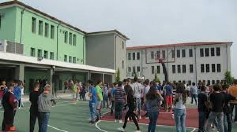 Με πολιτικές παρουσίες τα εγκαίνια του σχολείου στα Γιοτζαλίκια